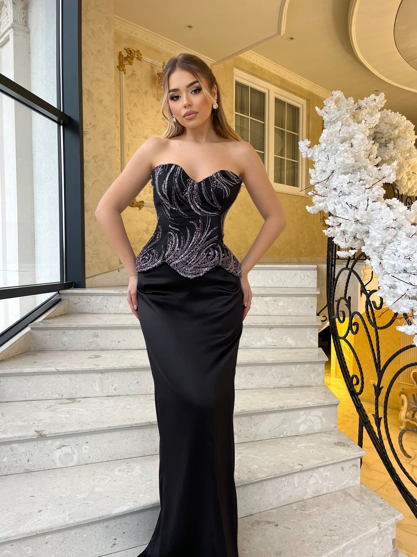ELEGANCE