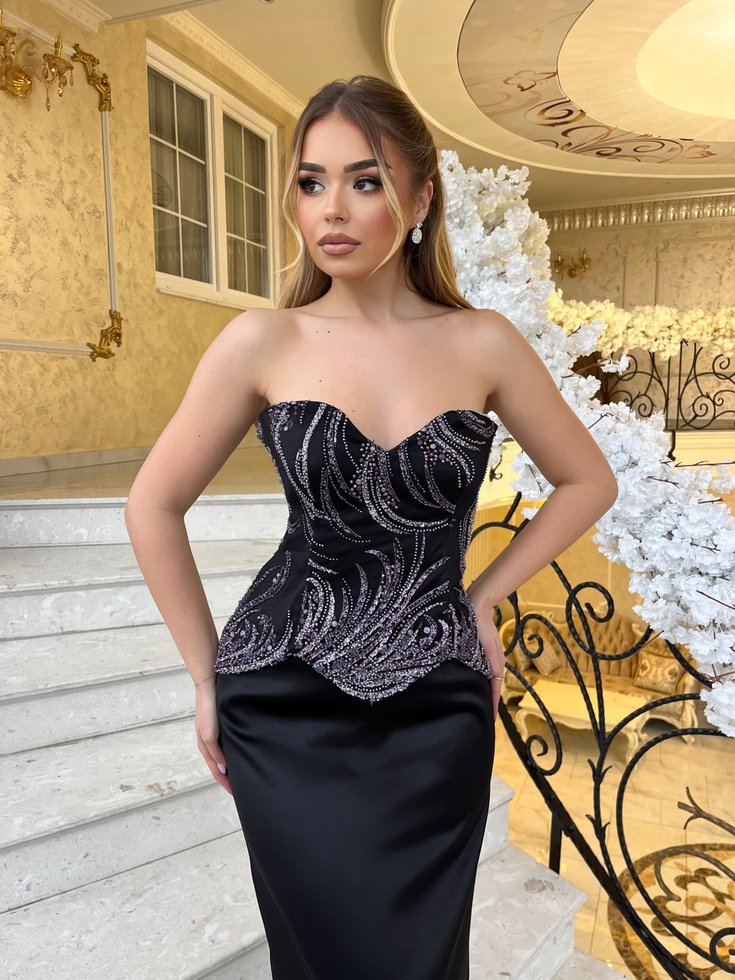 ELEGANCE