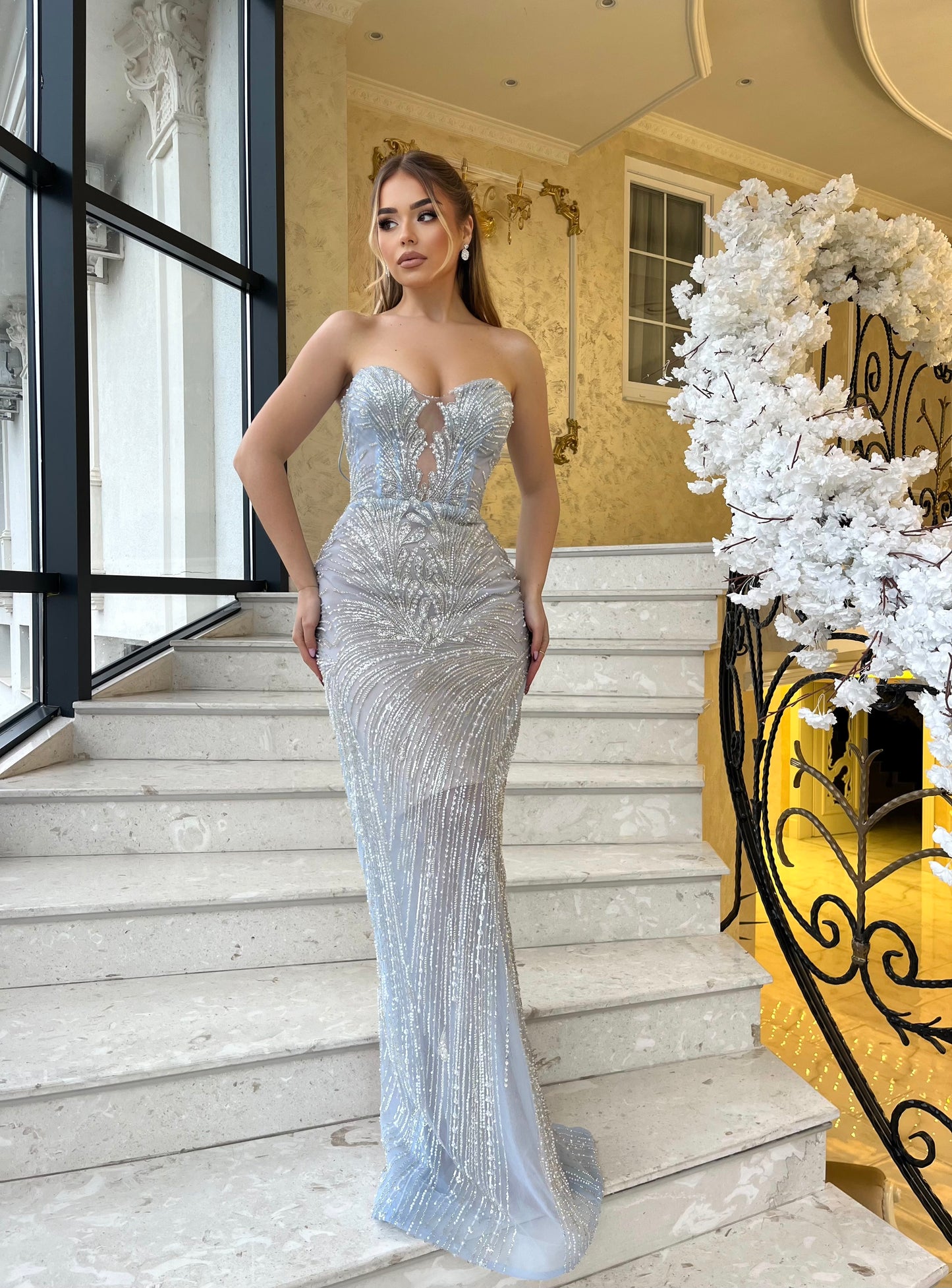 ELEGANCE